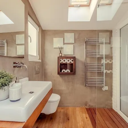 Skylight - Estrela Apartment